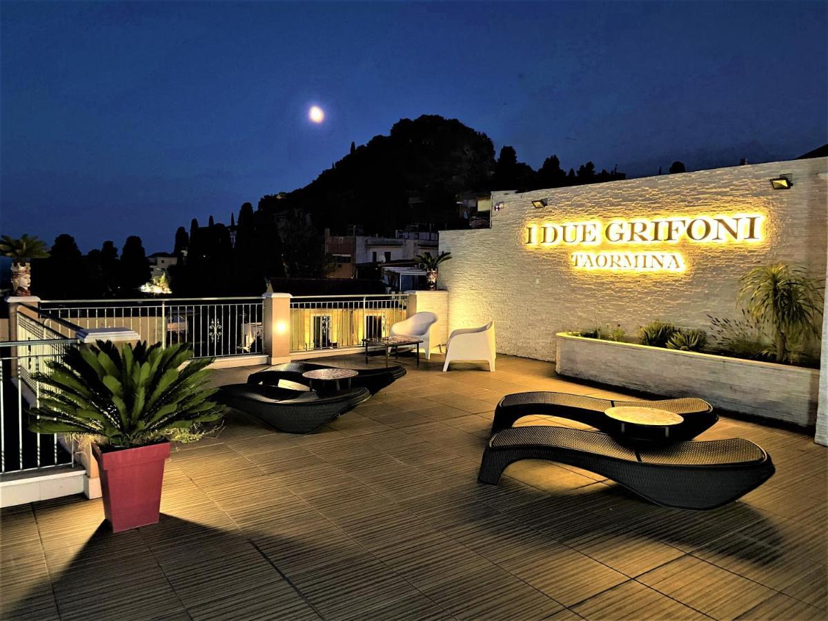I Due Grifoni Apartments 타오르미나 외부 사진