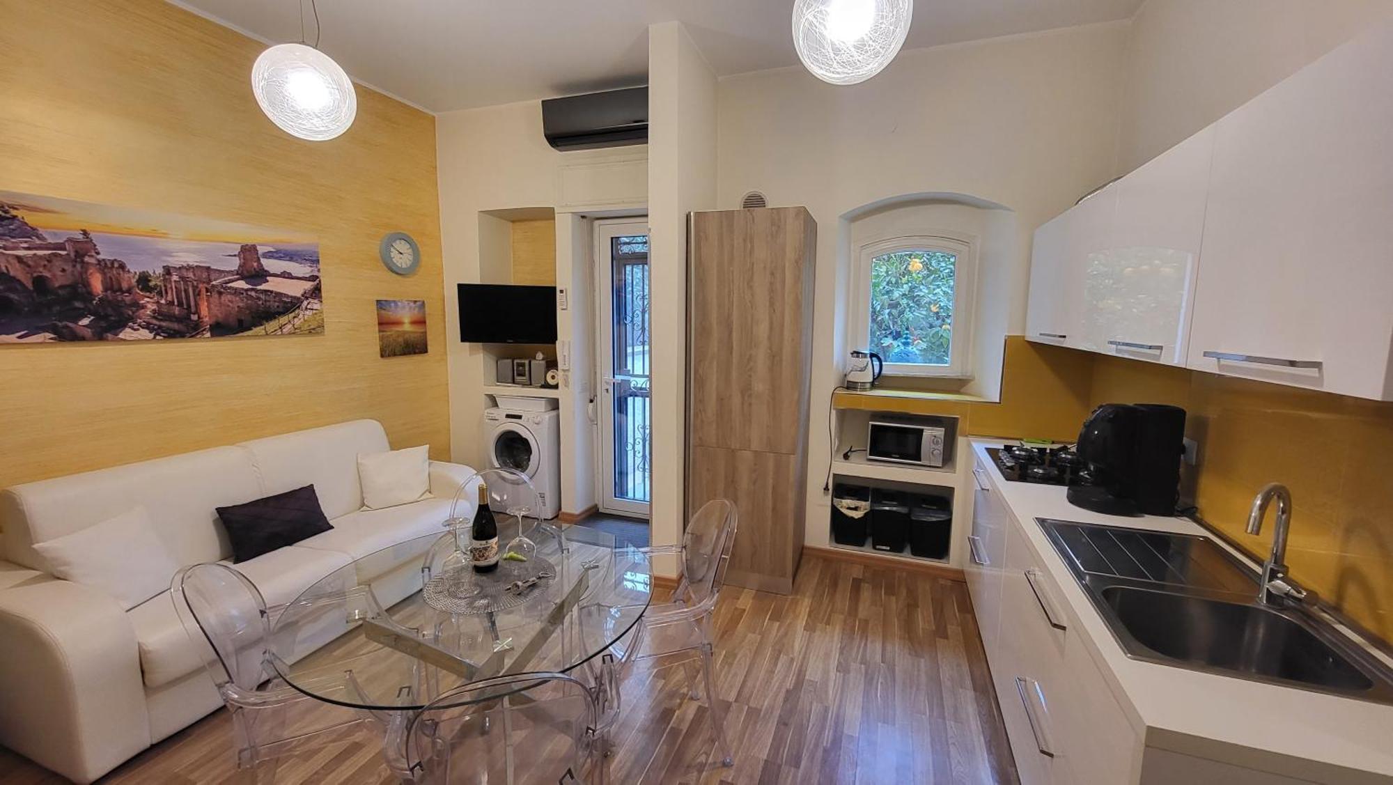 I Due Grifoni Apartments 타오르미나 외부 사진